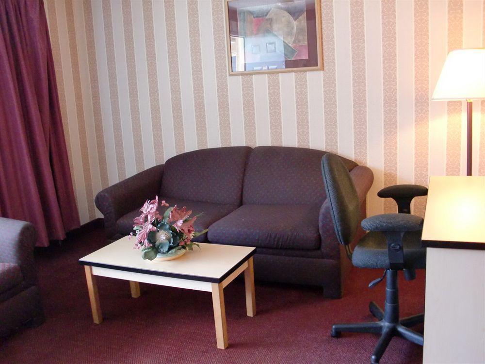 Travelstar & Motel