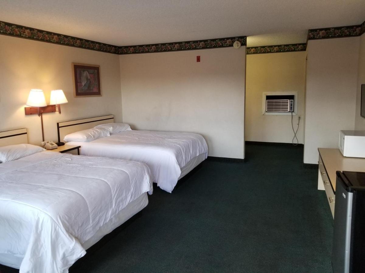 Travelstar & 2* Colorado Springs