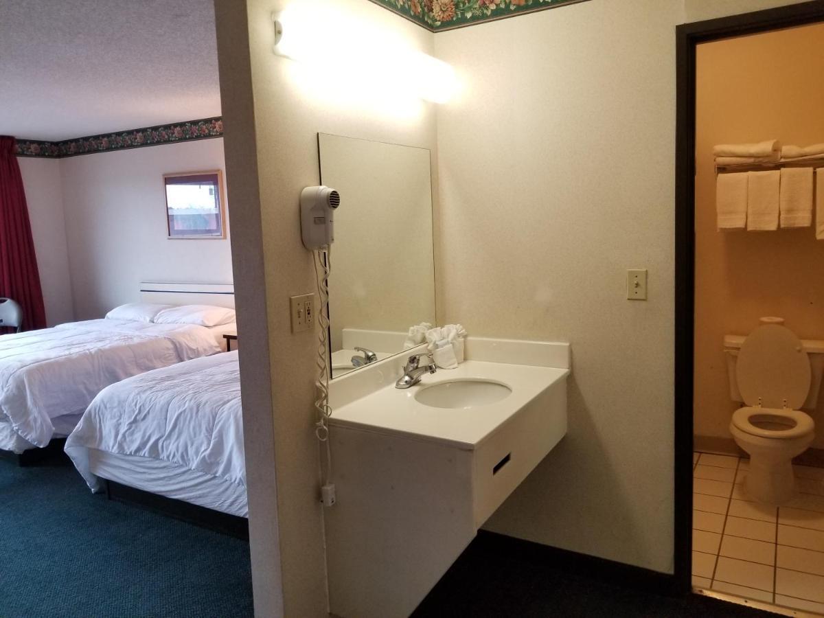 Motel Travelstar & Colorado Springs